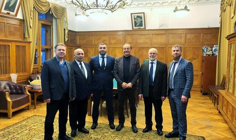 ИОХ РАН посетила делегация из ГГНТУ им. академика М. Д. Миллионщикова