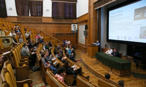 В ИОХ РАН состоялся День открытых дверей Высшего химического колледжа РАН