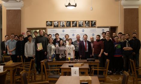 Новогодний шахматный турнир в ИОХ РАН