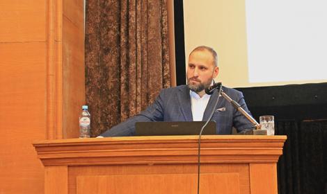 «Если мы не можем что-то победить, можно попробовать использовать это в благих целях»: интервью с Бухтияровым Андреем Валерьевичем, к.х.н, заведующим отделом синхротронных исследований ЦКП «СКИФ»