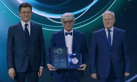 Итоги Научной премии Сбера 2024: Евгений Викторович Антипов стал лауреатом!